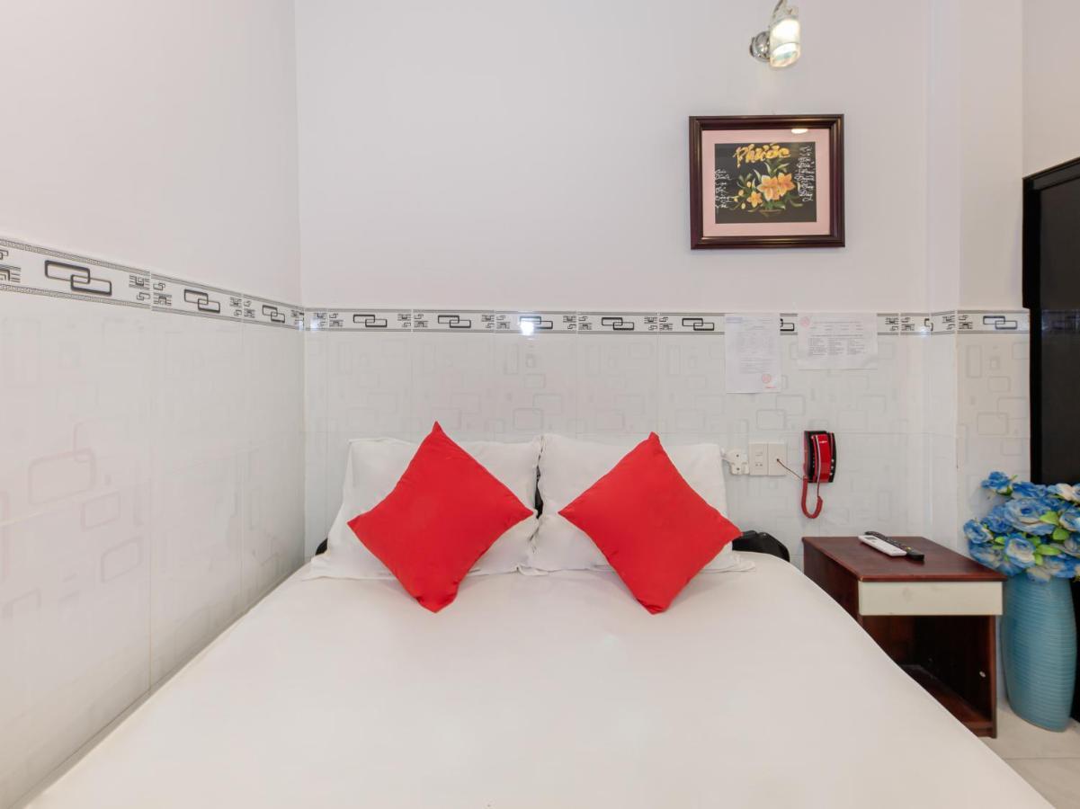 Oyo 828 Hoa Giay Hotel Nha Trang Extérieur photo